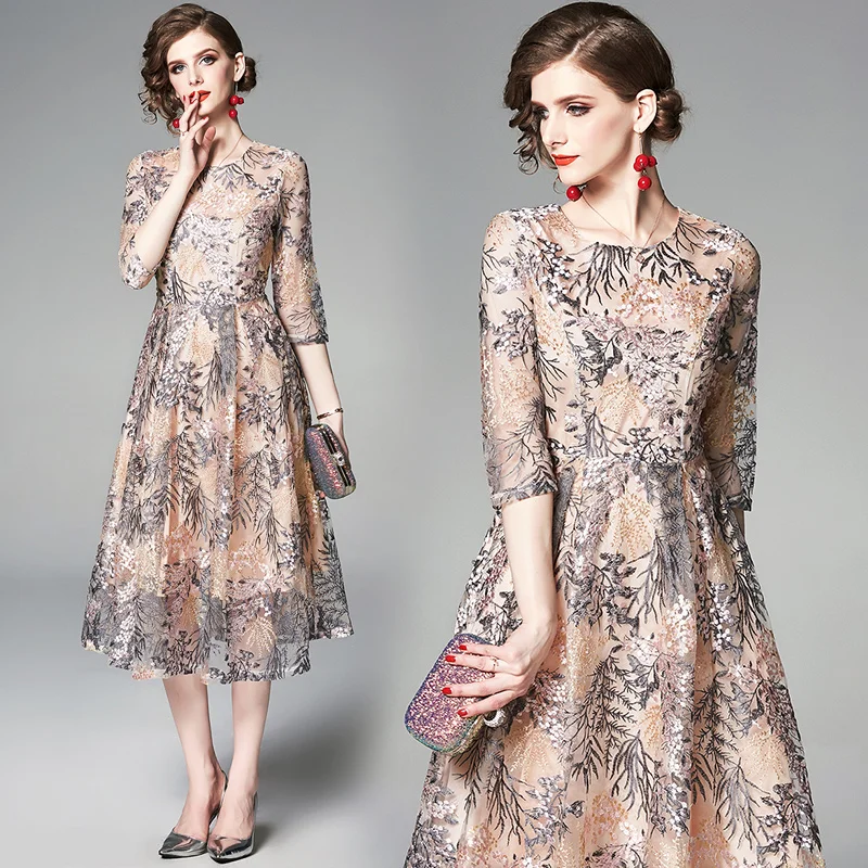 

European Station Summer Dress New Women's Wear Embroidered Slender A-shaped Skirt Elegant Medium-sleeve Lace Dress