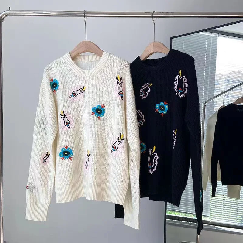 

High Quality Runway Design Embroidery Sweater Women 2022 Spring Knitted Cashmere Pullover Femme Loose O-Neck Sweater