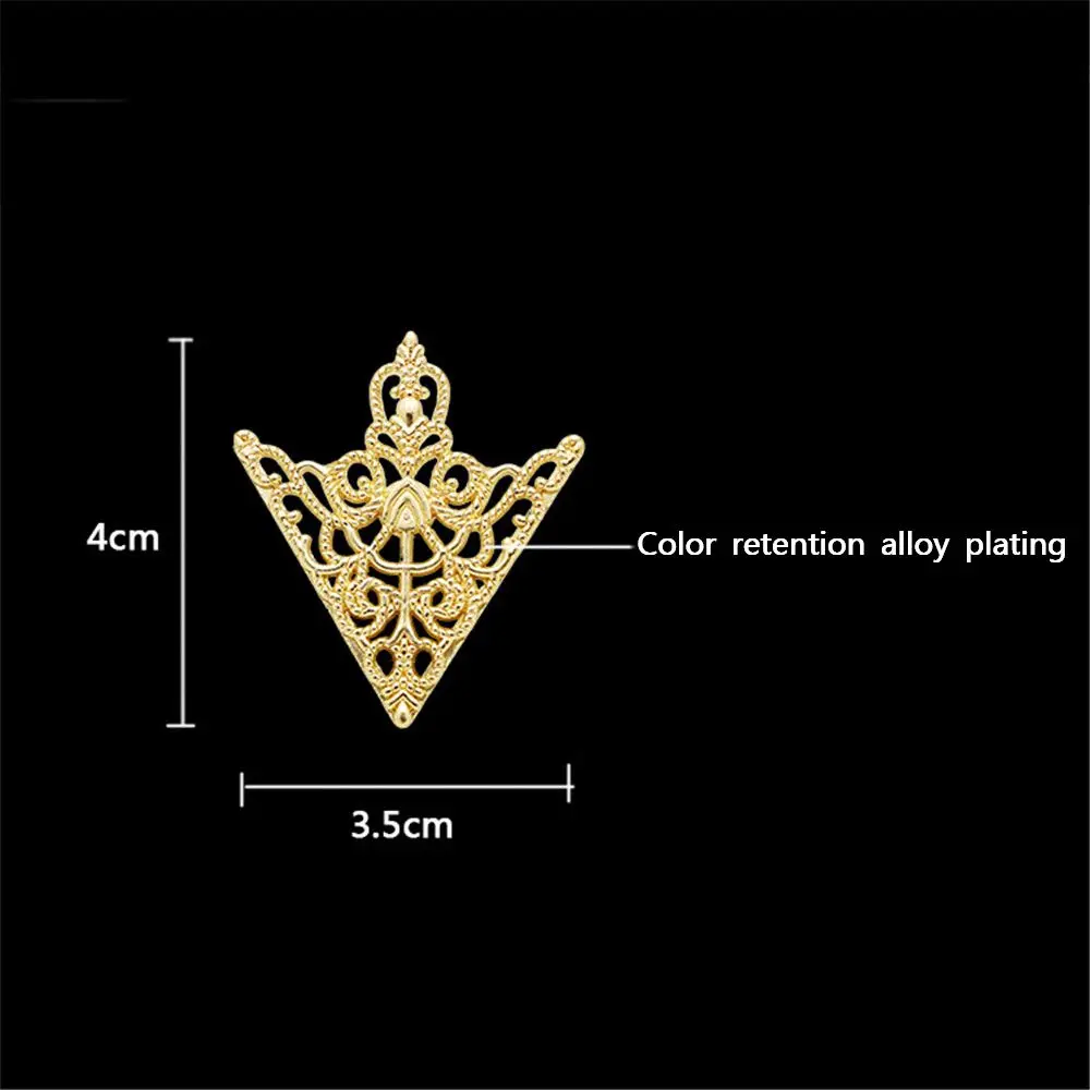 Vintage Fashion Triangle Shirt Collar Pin for Men and Women Hollowed Out Crown Brooch Corner Emblem Jewelry Accessories | Украшения и