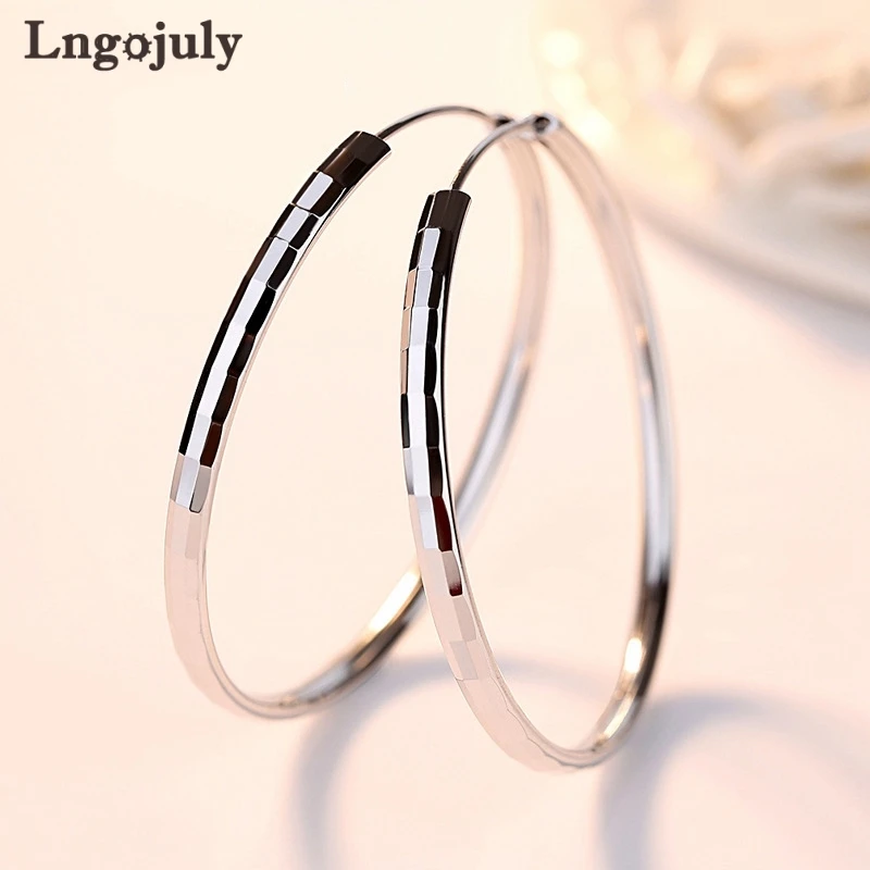 

Женское ювелирное изделие из серебра 100% пробы, 925 пробы