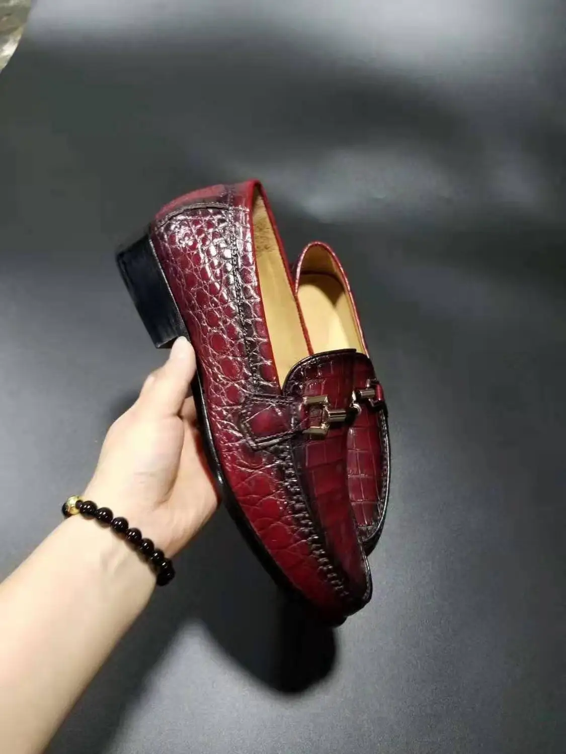 Смешанные цвета блестящий красный цвет 100% натуральная из крокодиловый кожи