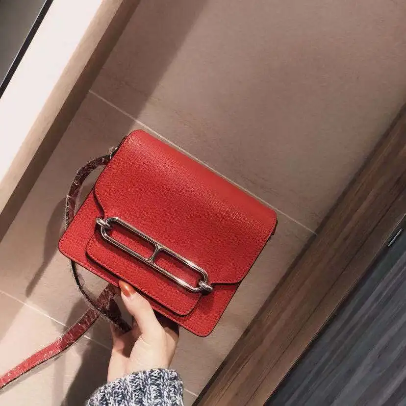 

2021 new H beancurd bag fashion women's One Shoulder Messenger Handbag small square bag leather women's bag pig nose bag