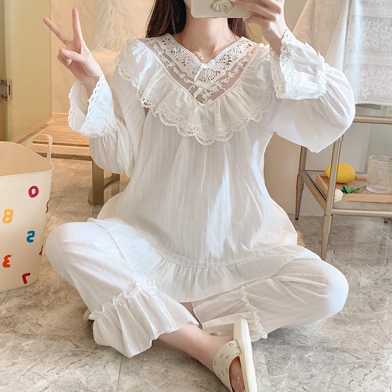 Женская кружевная ночная сорочка с V-образным вырезом | одежда