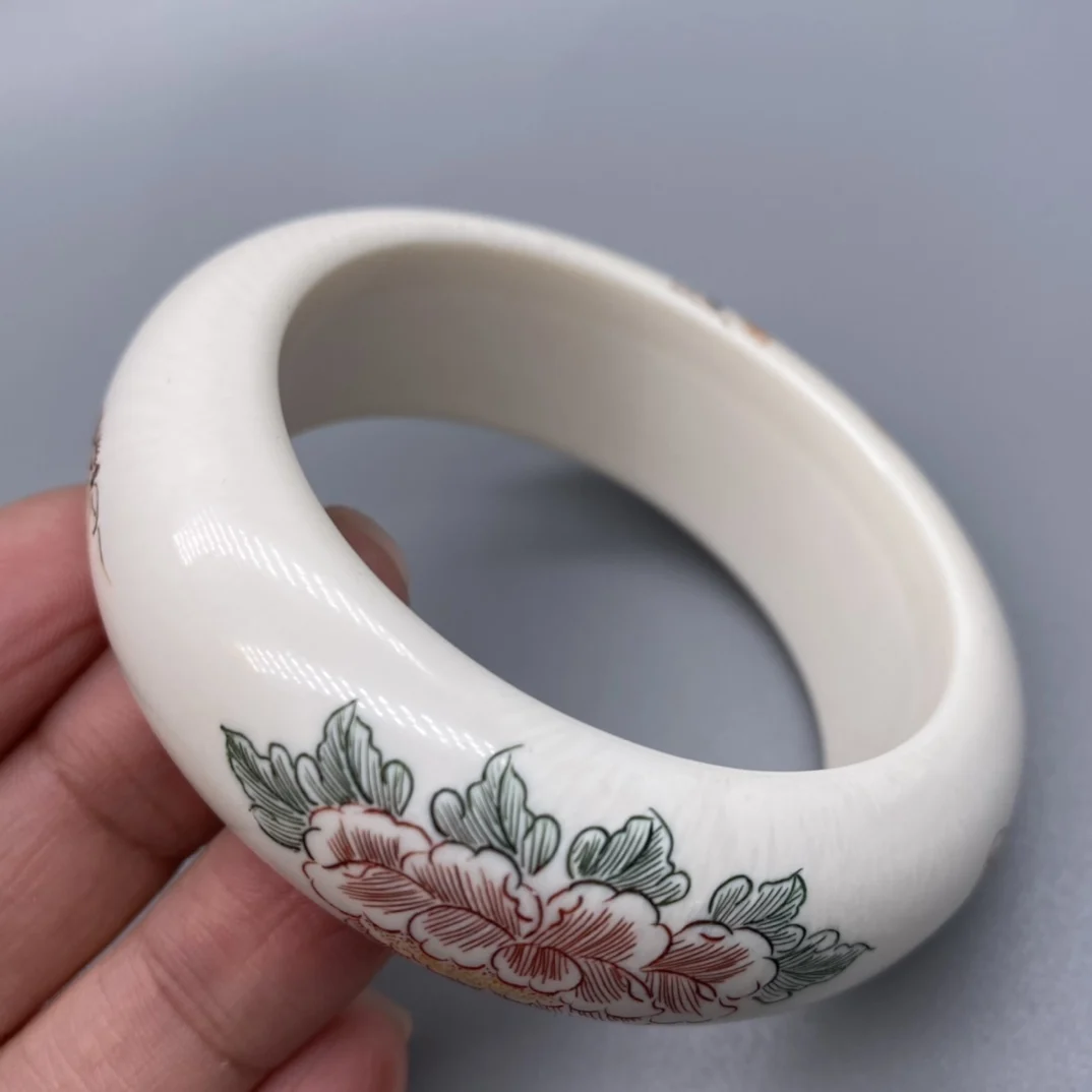 

Mammoth ivory bracelet selected translucent white flawless butterfly love flower elegant temperament rich flower bloom Jewelry