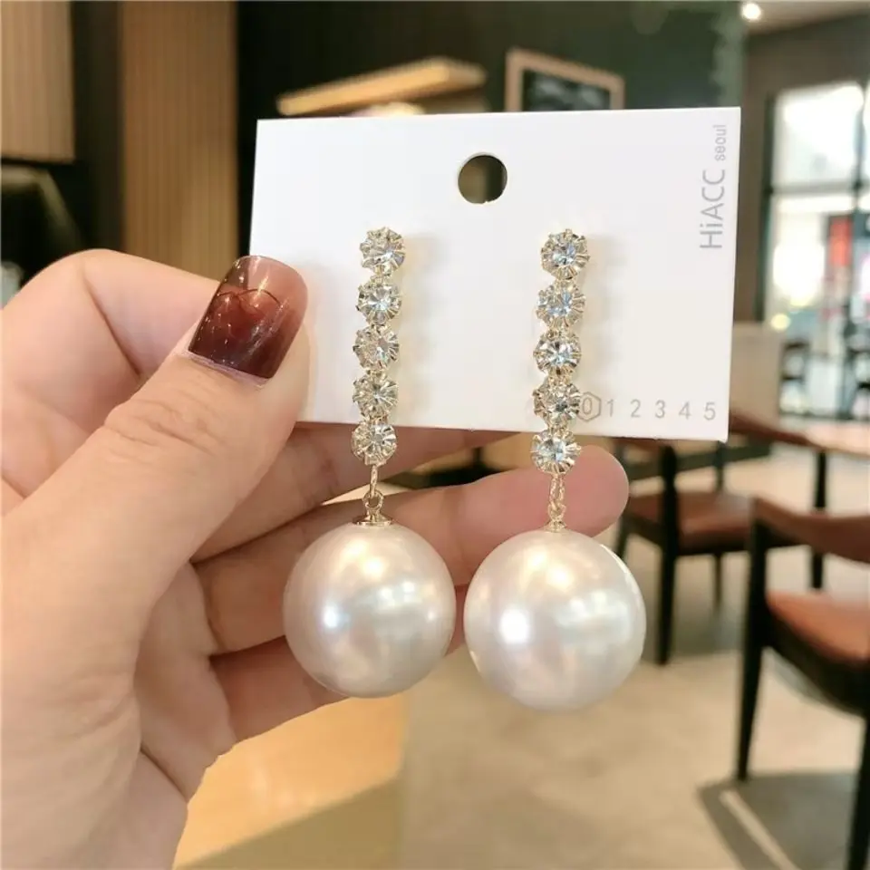 

Classic Imitation Pearl Women Drop Earrings Timeless Design Delicate Female Accessories Anniversary Gift Earrings Jewelry