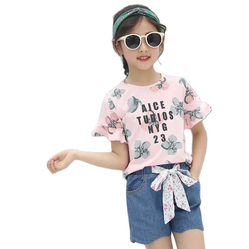 Костюм детский летний из футболки с цветочным принтом и джинсов | Детская одежда