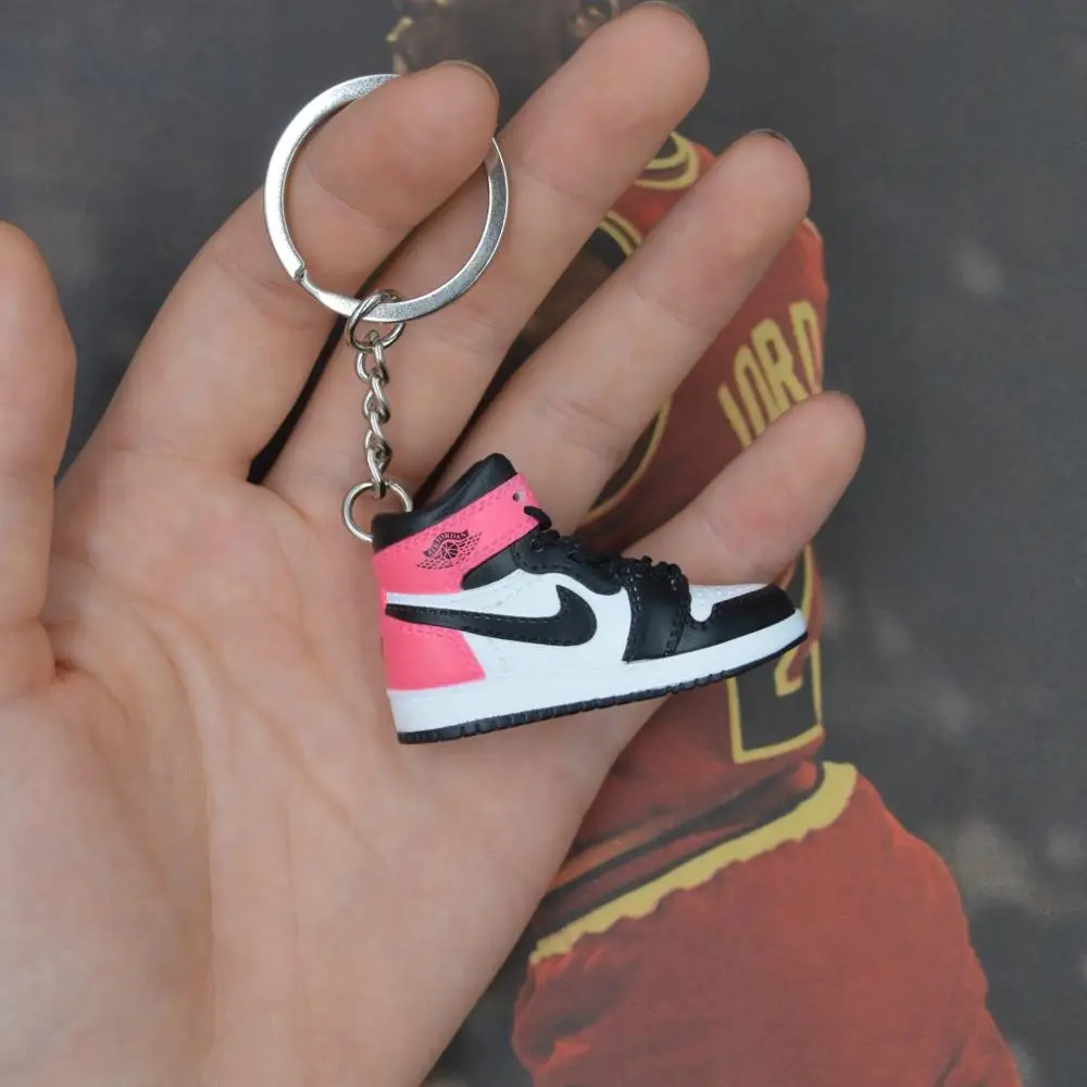 one shoe keychain Дропшиппинг aj1 offwhite Chicago Unc брелок в виде кроссовка Air Jordan 1 3D мини-кроссовки, закрытая спортивная обувь брелок в виде кроссовка s - Цвет: one shoe keychain