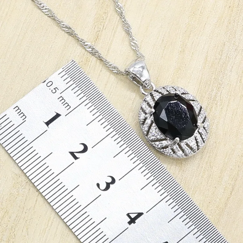 Браслет-кольцо с черным Цирконом серебристого цвета | Украшения и аксессуары