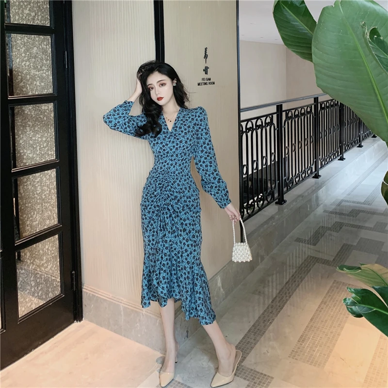 Осеннее цветочное облегающее платье годе с длинным рукавом и кулиской поясом v