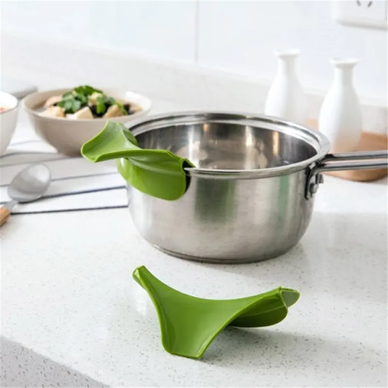 

Kitchen Creative Anti-spill Funnel Multi-function Silicone Slip On Pour Soup Spout Funnel for Pots Pans Bowls Jars Kitchen Tools