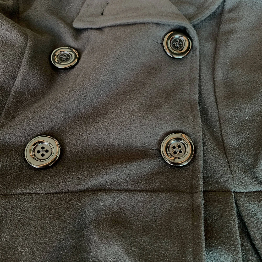 Новинка осенне зимнее женское пальто облегающее ТРАПЕЦИЕВИДНОЕ двубортное