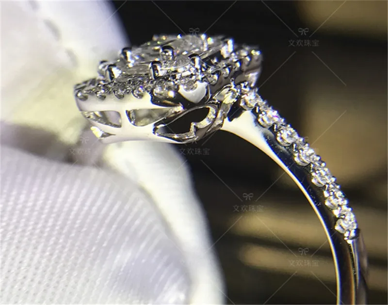 Женское кольцо из серебра 925 пробы с квадратным камнем|Кольца| |