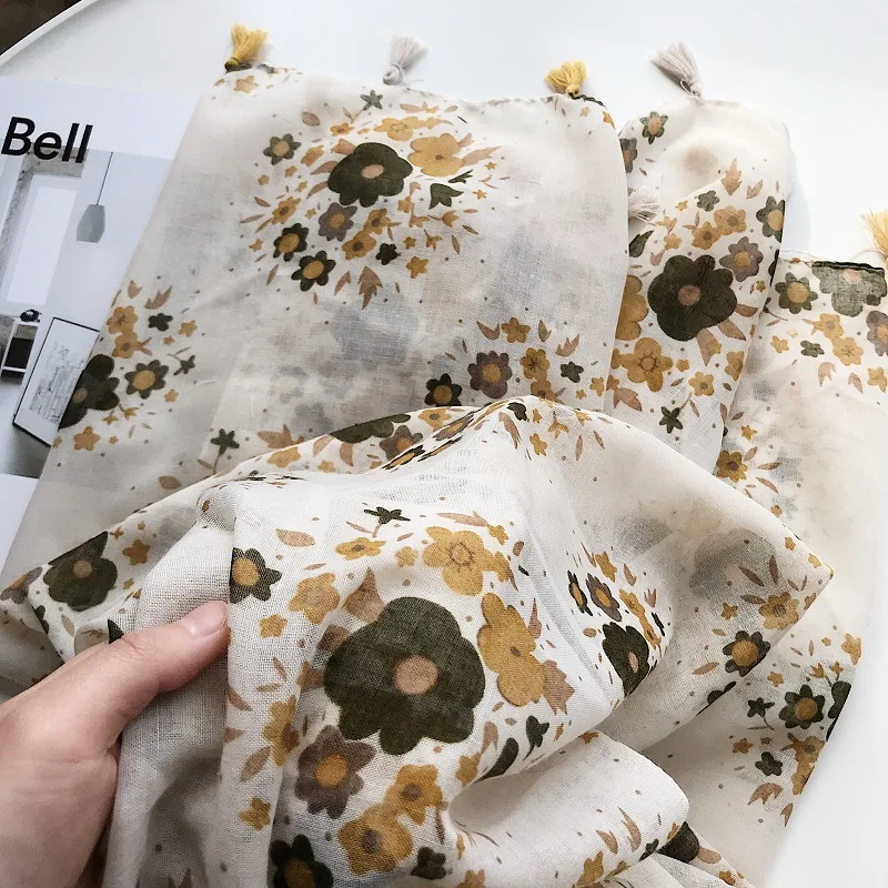 

2020 New style fashionable flower cotton linen scarf women's luxury silk scarf spring and summer sun proof Cotton Shawl luxury