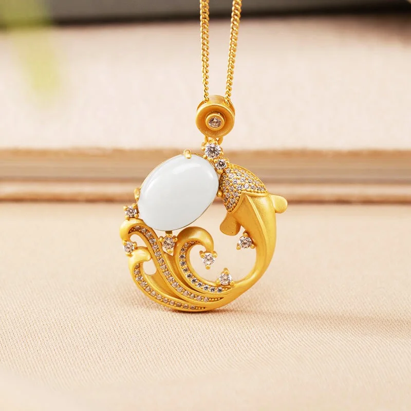 

MENGYI Luxury Exquisite Dance Carp Pendant Necklace Inlaid Oval Zircon Women's Charm High Grade Jewelry Anniversary Choker Gift