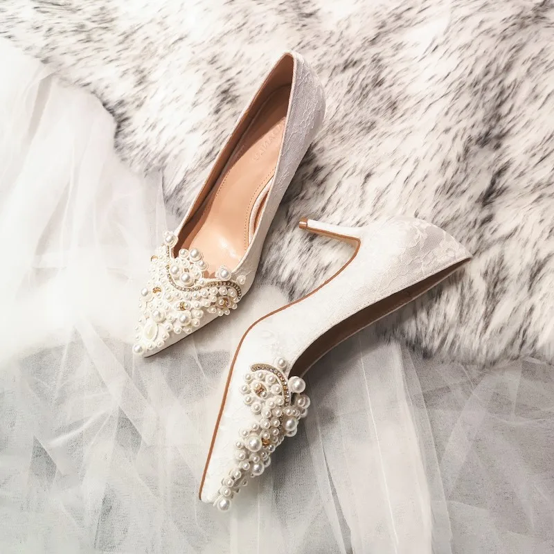 

White shoes New white lace high-heeled bride's bridesmaid's single-heeled gown dress shoes fall winter 2020