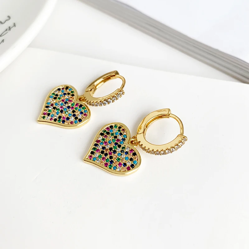 Радужные готические серьги Cross Eye с золотым сердцем Stud Bar медные Aretes De Moda украшения для женщин подарок на Рождество.