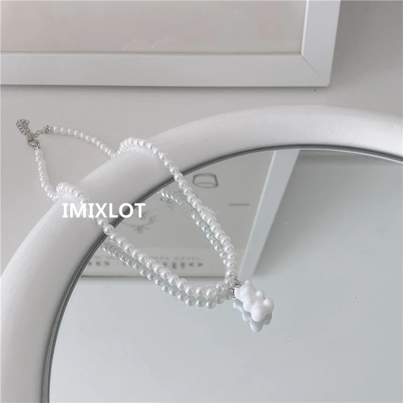 Ожерелье конфетного черно-белого медведя из смолы для женщин жемчужная цепочка