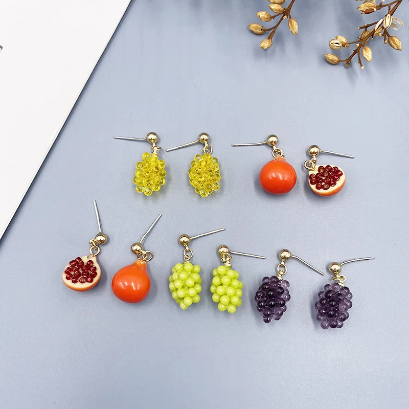 

Korea Japan Cute Resin Beads Grape Pomegranate Drop Earrings for Women Girl Gold Color Metal Beads Dangle Earrings Party Jewelry