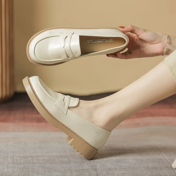 

Женские осенние туфли-оксфорды с круглым носком, женская обувь, повседневные кроссовки, мягкая искусственная кожа с мехом, осень, ретро, нов...