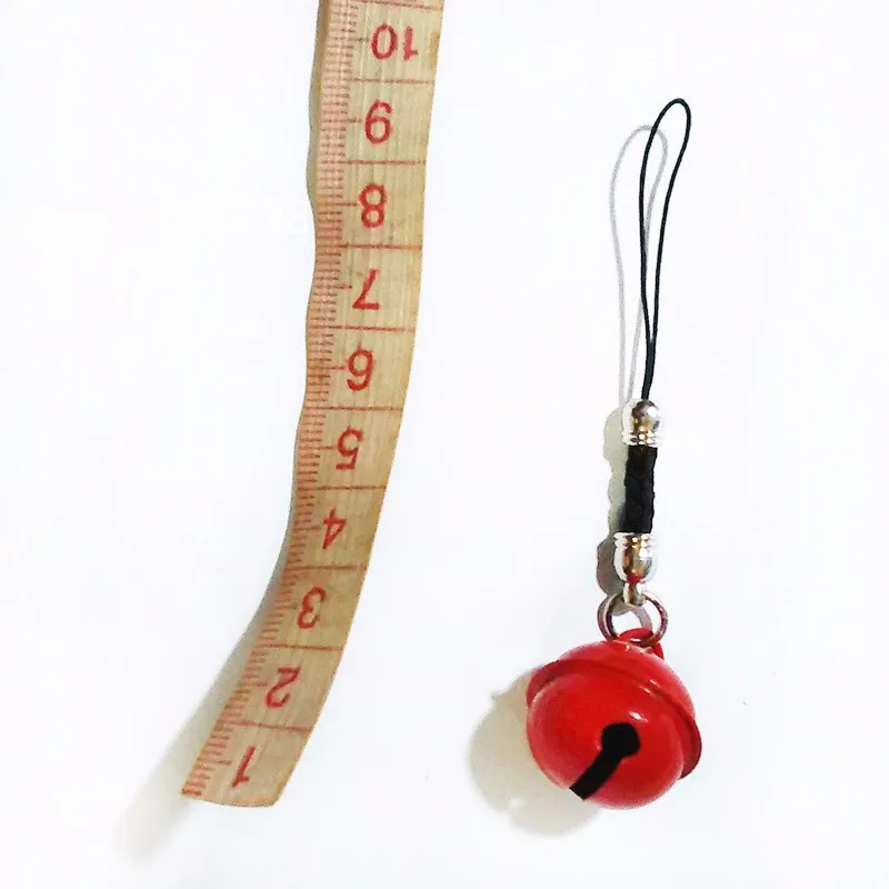 Брелок для ключей металлический карамельного цвета | Украшения и аксессуары