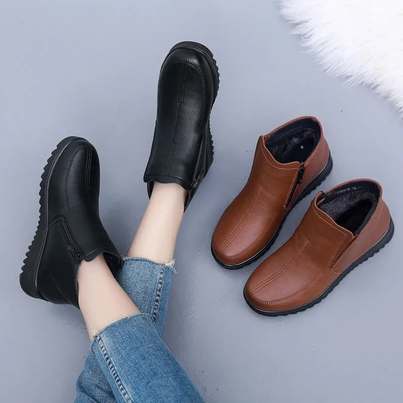 

Women's Ankle Boots Winter Genuine Leather Moccasins Casual Woman Leather Boots Mother Cozy Snow Black Boots 2022 New