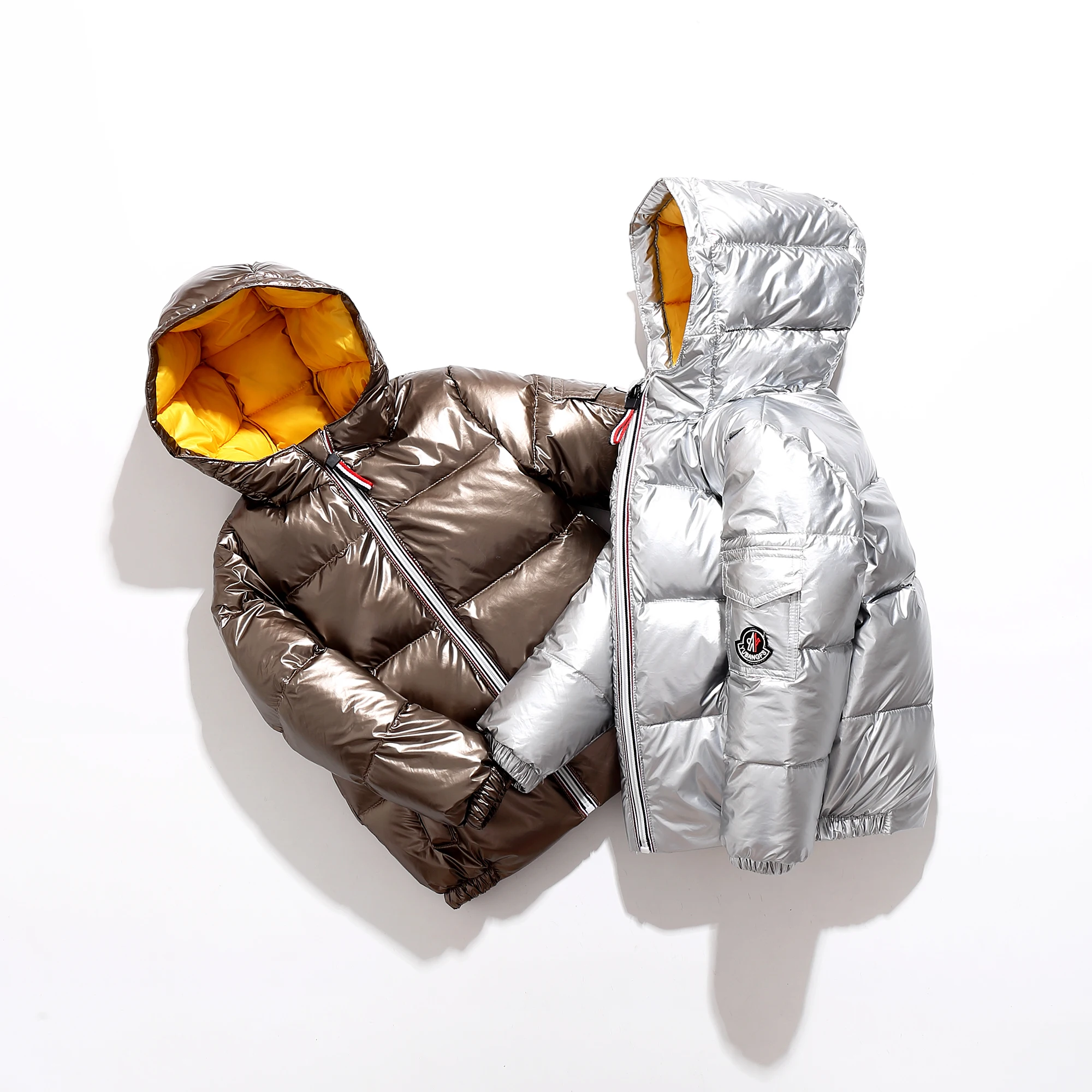 Пуховое пальто с капюшоном для мальчиков серебристая парка верхняя зимняя