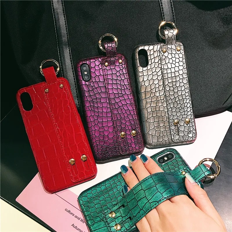 

Crocodile Pattern Wristband Phone Cover Case For Iphone X 11 12 Pro Xs Max Xr 10 8 7 6s Plus Se 2 Luxury Pu Leather Coque Fundas