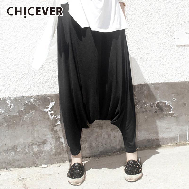 

CHICEVER Streetwear Plain Full Pants For Women Low Waist Patchwork Pockets Loose Long Cross Trousers Female 2021 Autumn Clothing