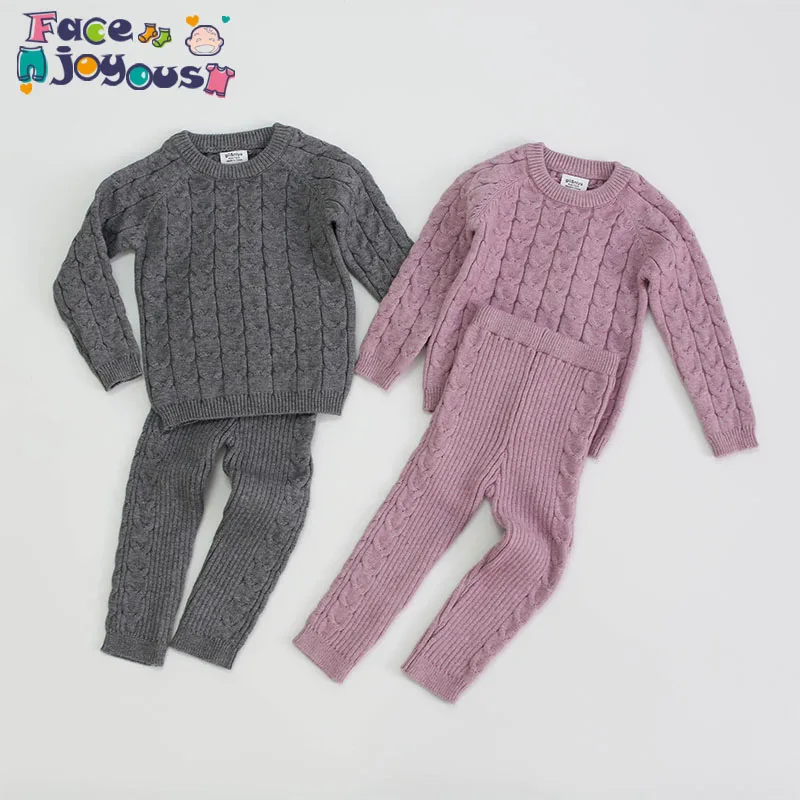 Комплект одежды для маленьких мальчиков и девочек осенне-зимний свитер + штаны