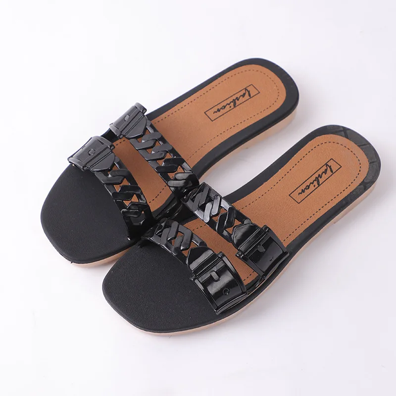 

Summer 2021 New Chain Jelly Slippers Women's Shoes Flat Sandals and Slippers Seaside Vacation Word Beach Shoes Ladies Sandals