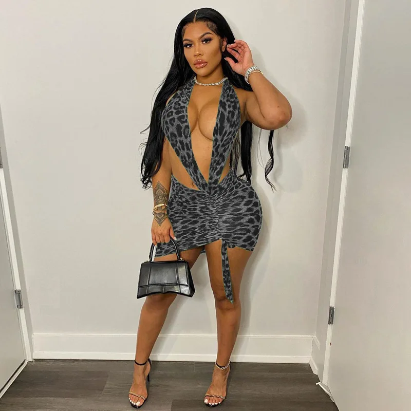 

Women Summer Sexy Sleeveless Leopard Bandage Print Neck-mounted Pleated Straight Dress