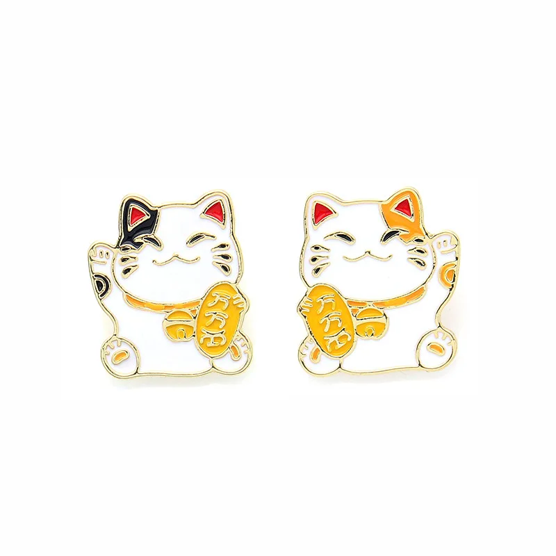 

Fashion cute lucky Cat Emamel Metal Brooches Coat Bag Badges Lapel Pins For Women Kids Children Christmas Gift