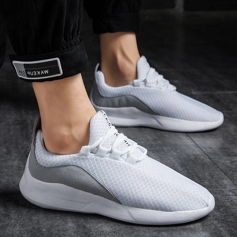 Кроссовки мужские легкие плоская подошва дышащие удобная обувь для бега