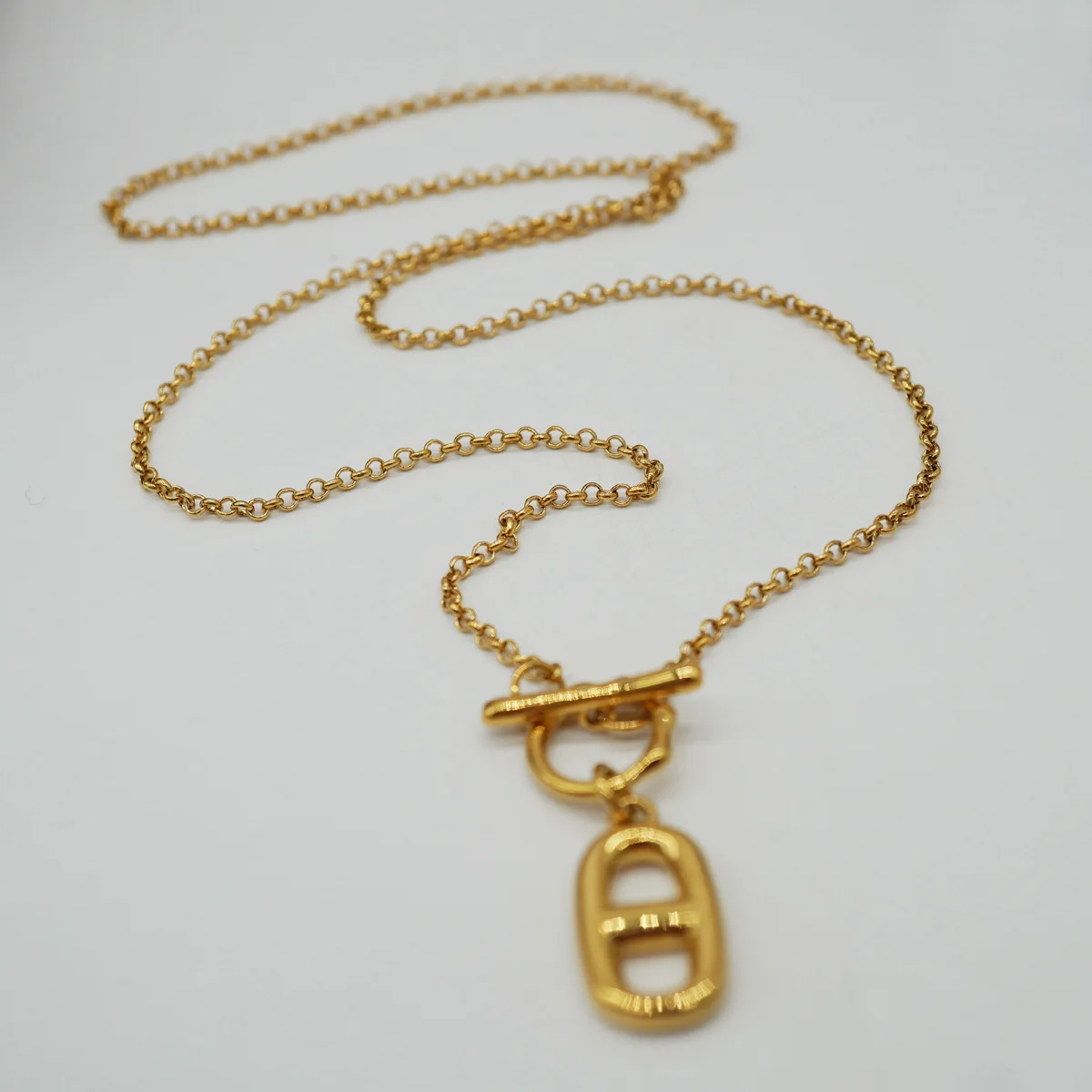 

Unisex gold plated high quality pendant chain necklace