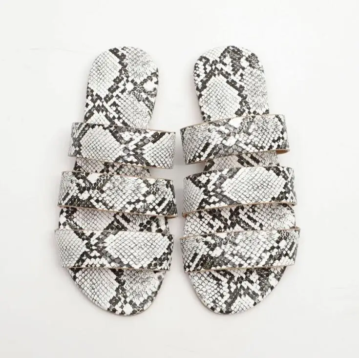2020 г. новые модные шлепанцы на плоской подошве низком каблуке со змеиным узором