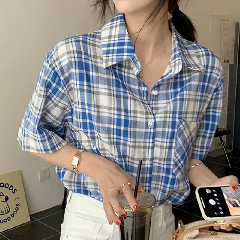 

Zoki Thin Classic Plaid Shirts Women Blouses Tops Chic Short Sleeve Female Casual Shirts Outwear Vintage Summer Fashion 2021