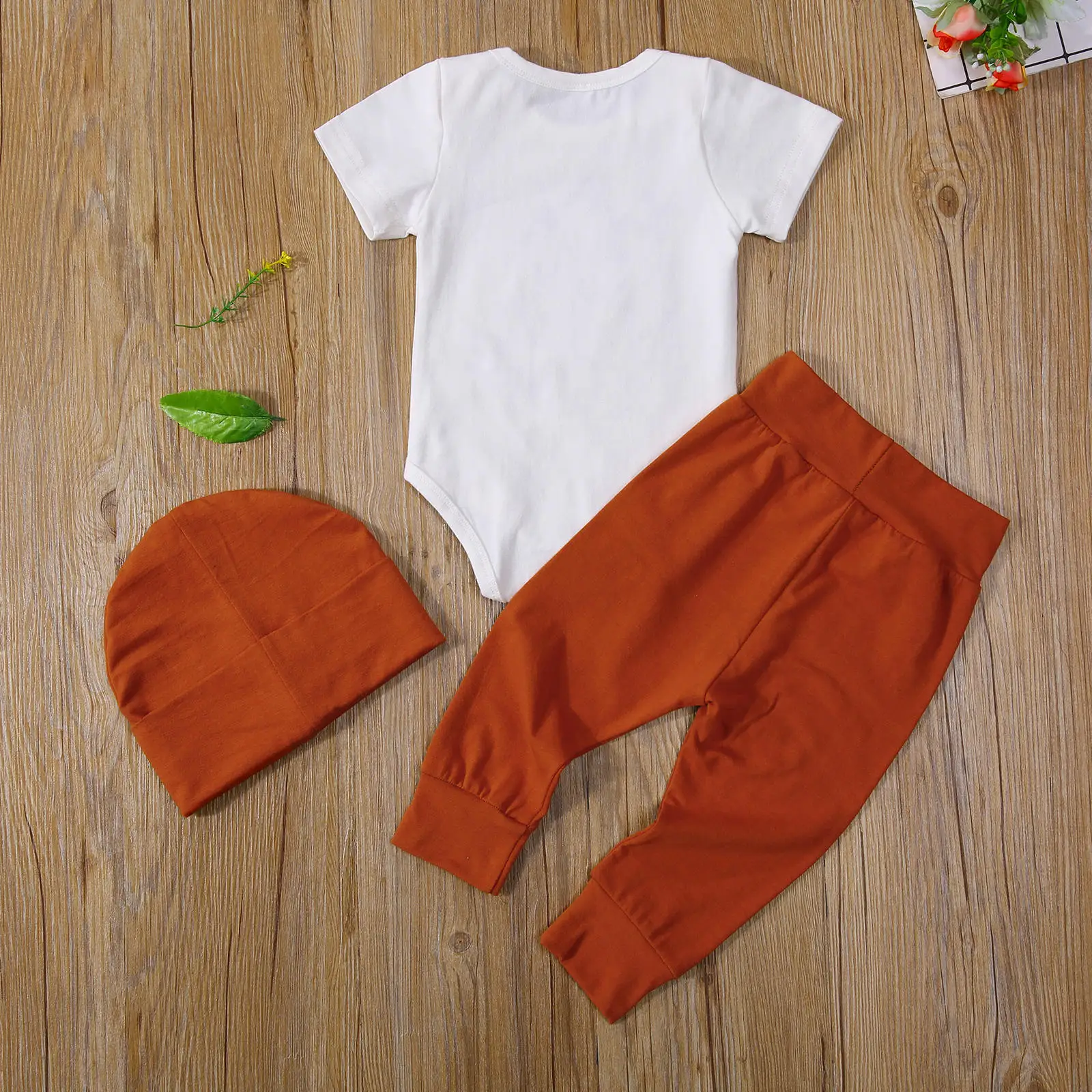 

0-24M Inafnt Boy 3 Pcs Set Casual Outfits Toddler Letter Print Short Sleeve Romper Solid Trousers Cap