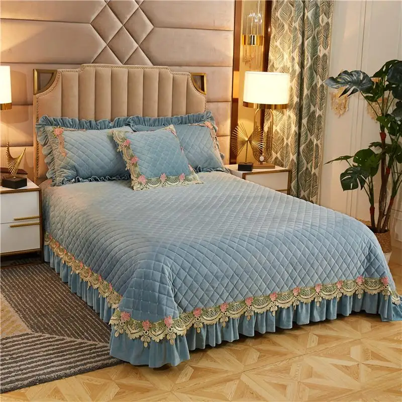 42 голубого фиолетового и бежевого цвета серого с кружевом вышивкой Толстая