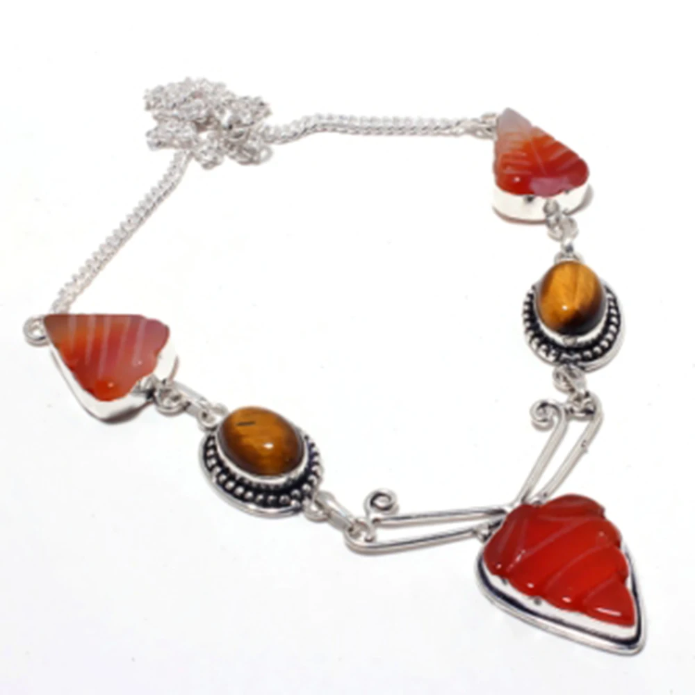 

Carved-Leaf,Tiger Eye Necklace Silver Overlay over Copper, 51.6 cm, N4105
