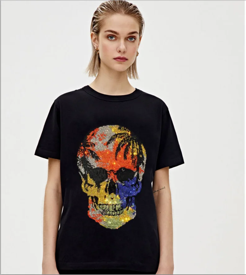 

Женская футболка с коротким рукавом, с бриллиантами и камнями