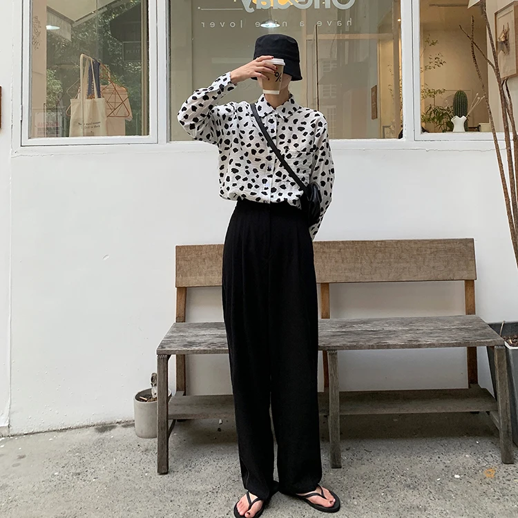 Осенняя рубашка с длинным рукавом в консервативном стиле принтом коровы из