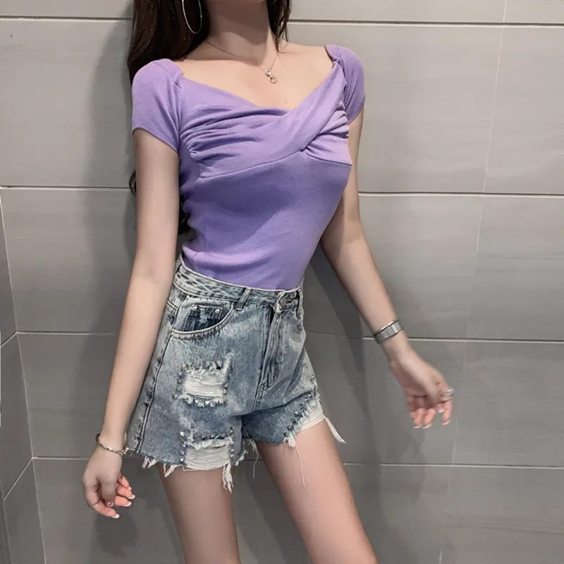 Кроп-Топ женский однотонный плиссированный с открытыми плечами маленький размер