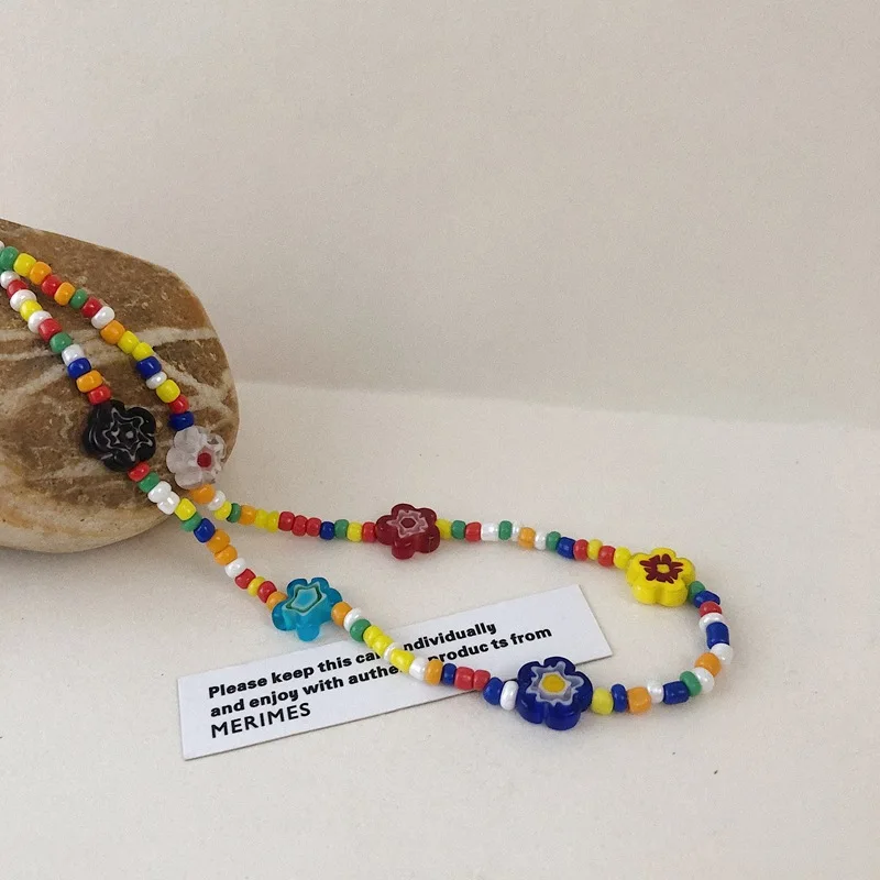 

Retro Beaded Aesthetic necklace ins hand-woven small flowers daisies boho necklace women chic clavicle choker accessories