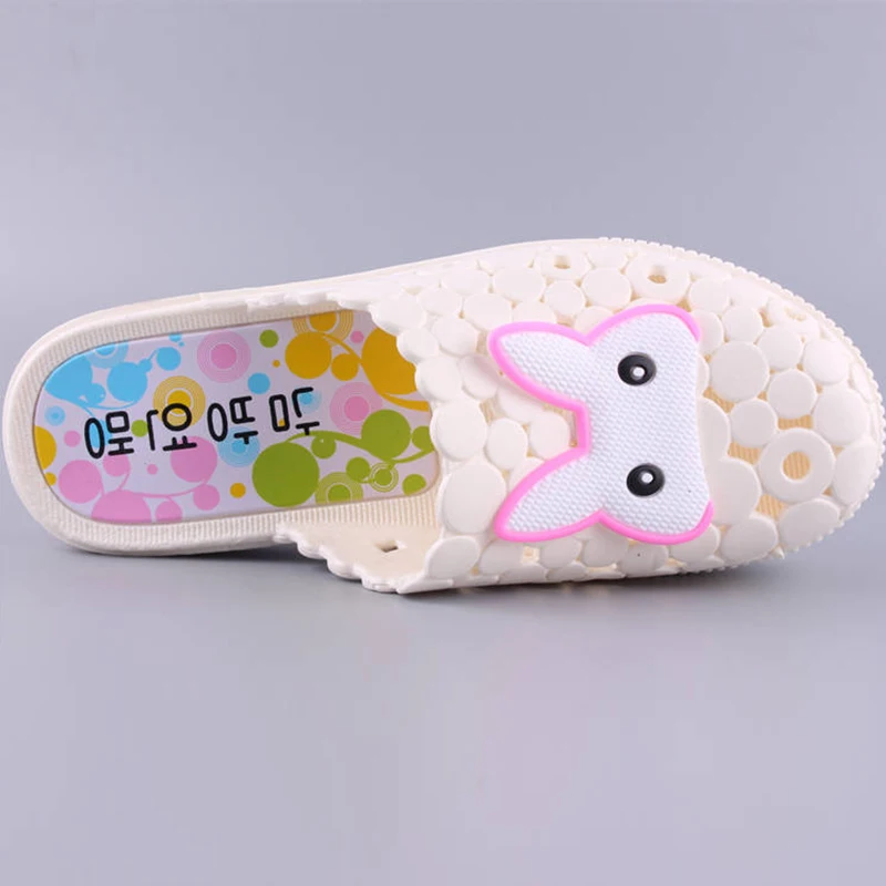 

2021 Doctors Nurses Medical Surgical Shoes Operating Room Lab Slippers Breathable Soft Protective Shoes Work Flat Medical Clog