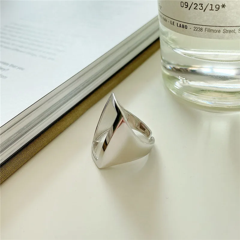 

YIKUF88 S925 Sterling Silver Women Ring Rectangular Hollow Female Open Ring for Women