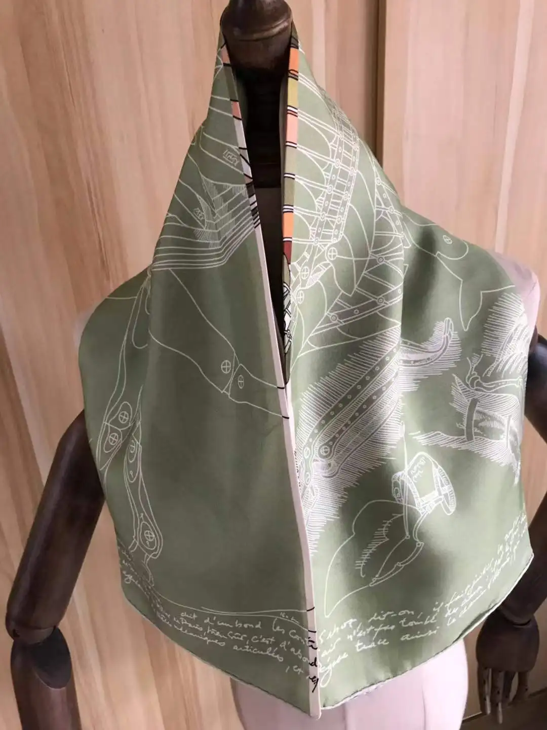 

2021 New Arrival Fashion Elegant blue 100% silk scarf 90*90 cm square shawl twill wrap for women lady girl