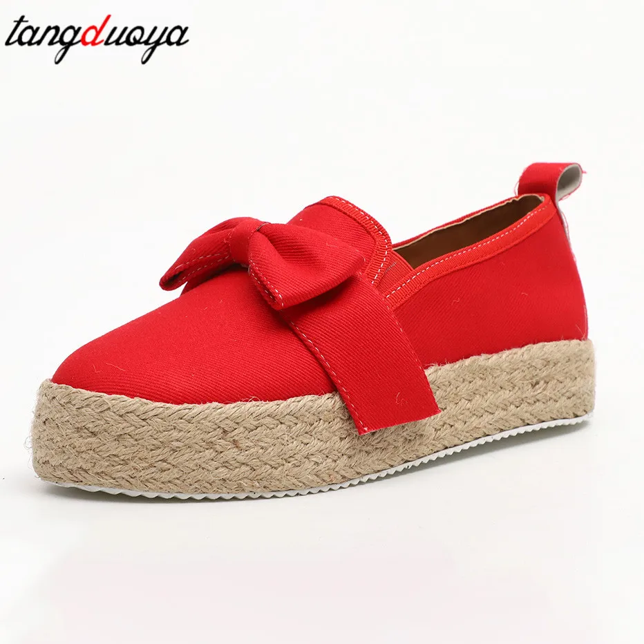 Модные женские кроссовки дышащие лоферы на платформе парусиновые туфли женская