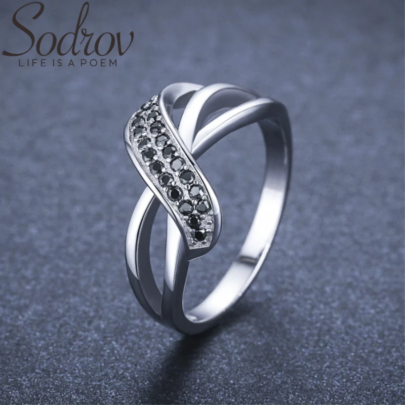Женское кольцо из серебра 100% пробы с черной шпинелью|Кольца| |