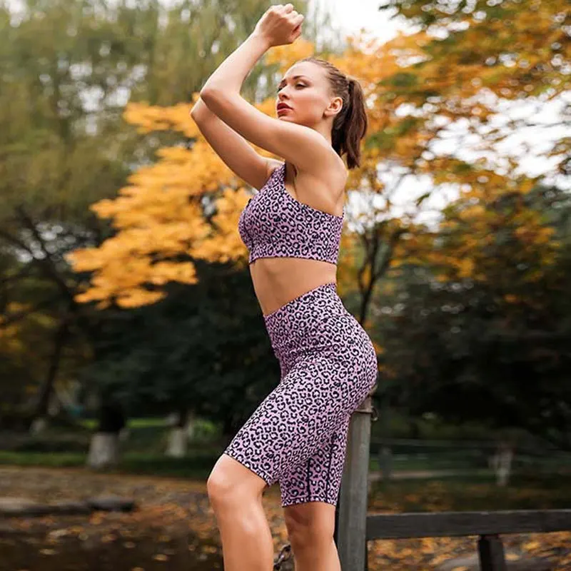 Новинка штаны для йоги с леопардовым принтом облегающие бедра женские