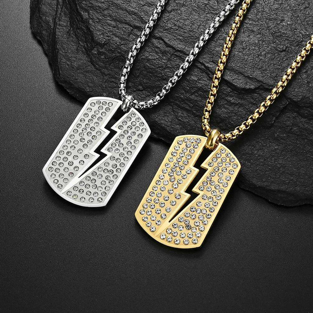

2021 Army Brand Necklace, Hip Hop Style Lightning Full Rhinestone, Trendy Men's Personality Wearing Titanium Steel Pendant